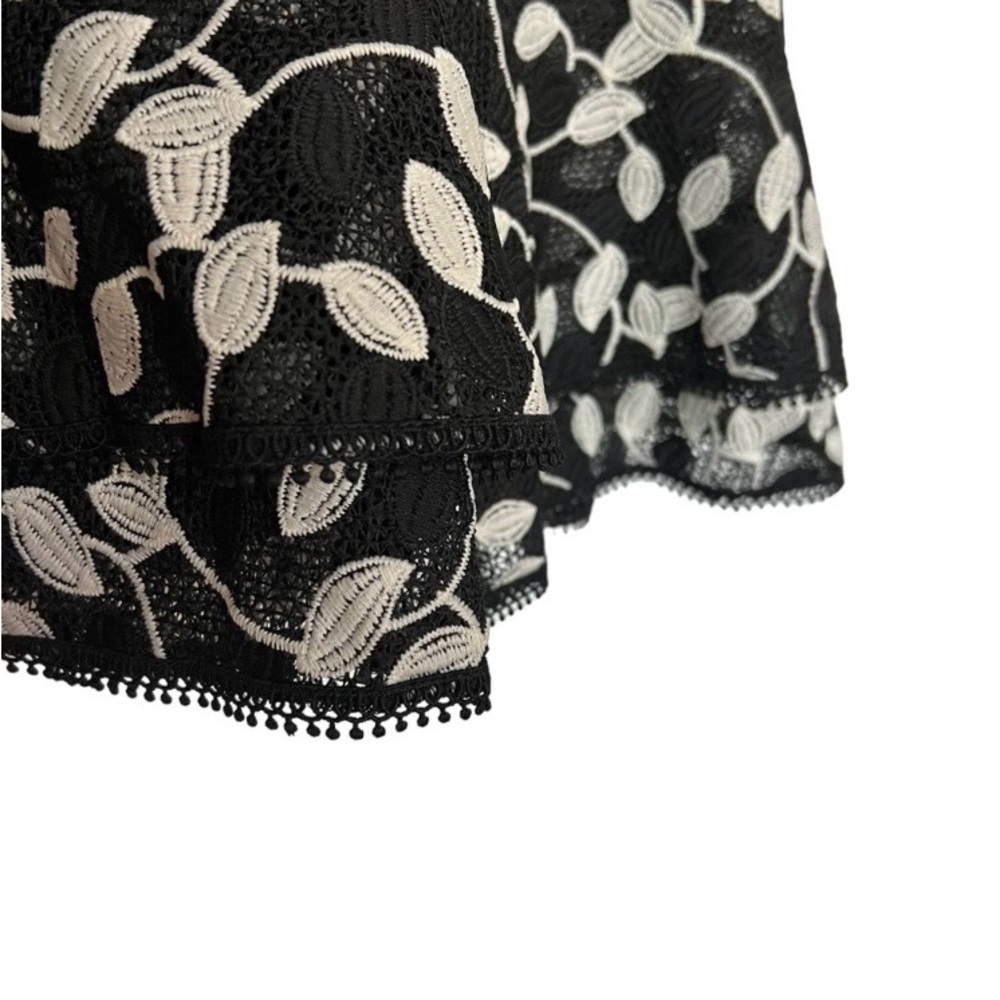 Shani Elegant Black White Lace Dress, Size 12, Knee Length, Fully Lined. - Picture 13 of 16